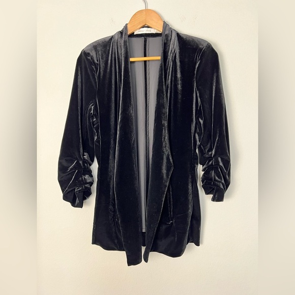 Bishop + Young Icon Blazer Black Velvet Ruched Sleeves Whimsigoth Dark Fem Small - Picture 2 of 9